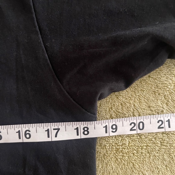 Onitsuka Tiger by Asics Black T-Shirt - Picture 7 of 8